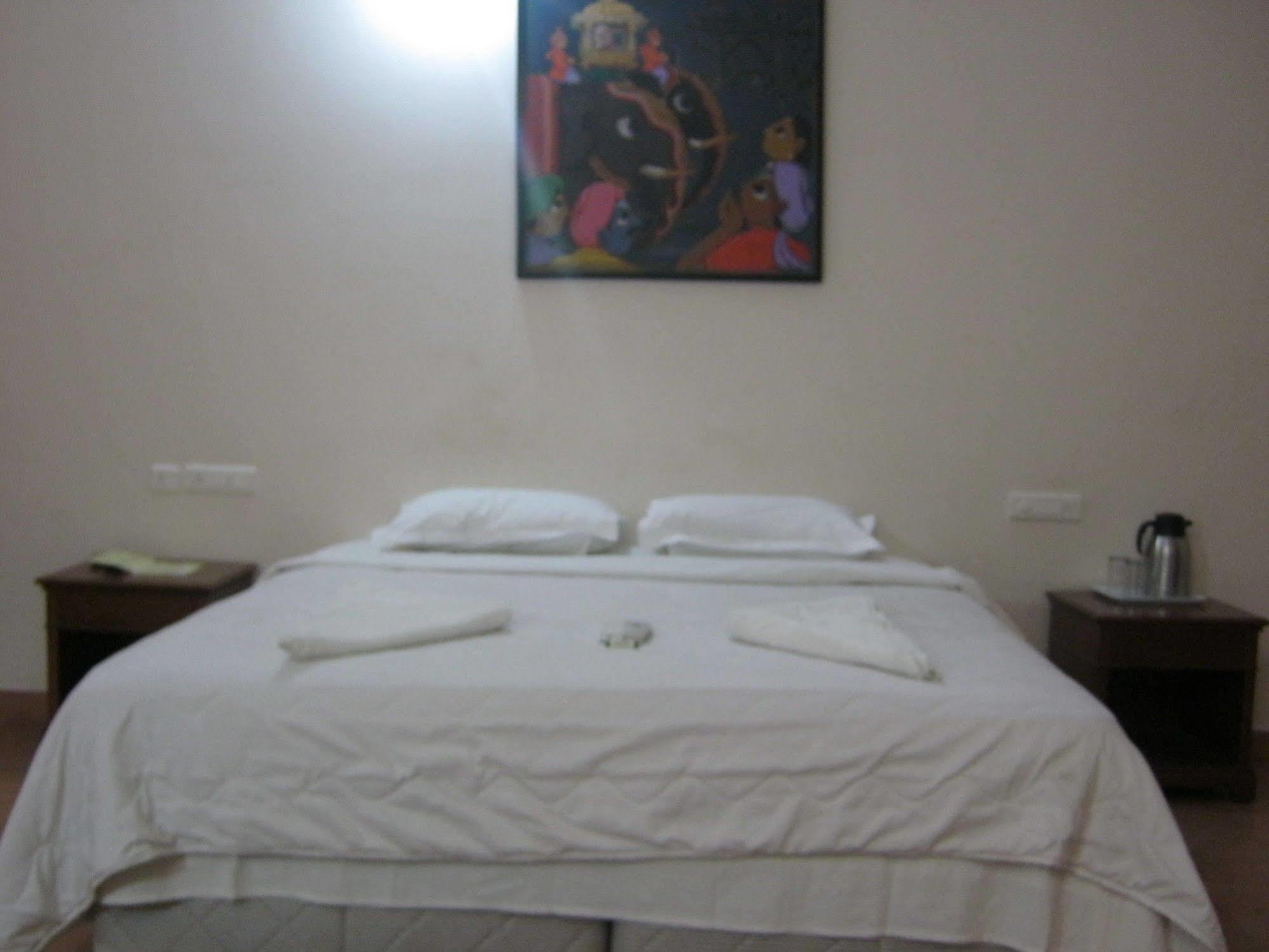 Kstdc Hotel Mayura Kauvery Krs Hosa Kannambādi Екстериор снимка
